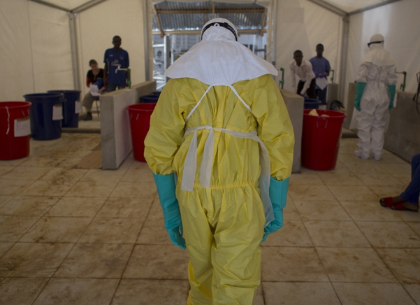 救助儿童会在塞拉利昂设埃博拉治疗中心_机构