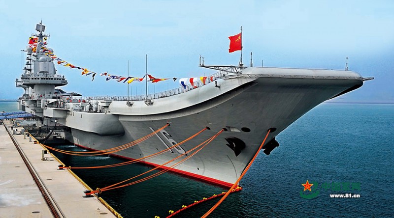2012年9月25日,中国首艘航空母舰辽宁号正式交接入列。