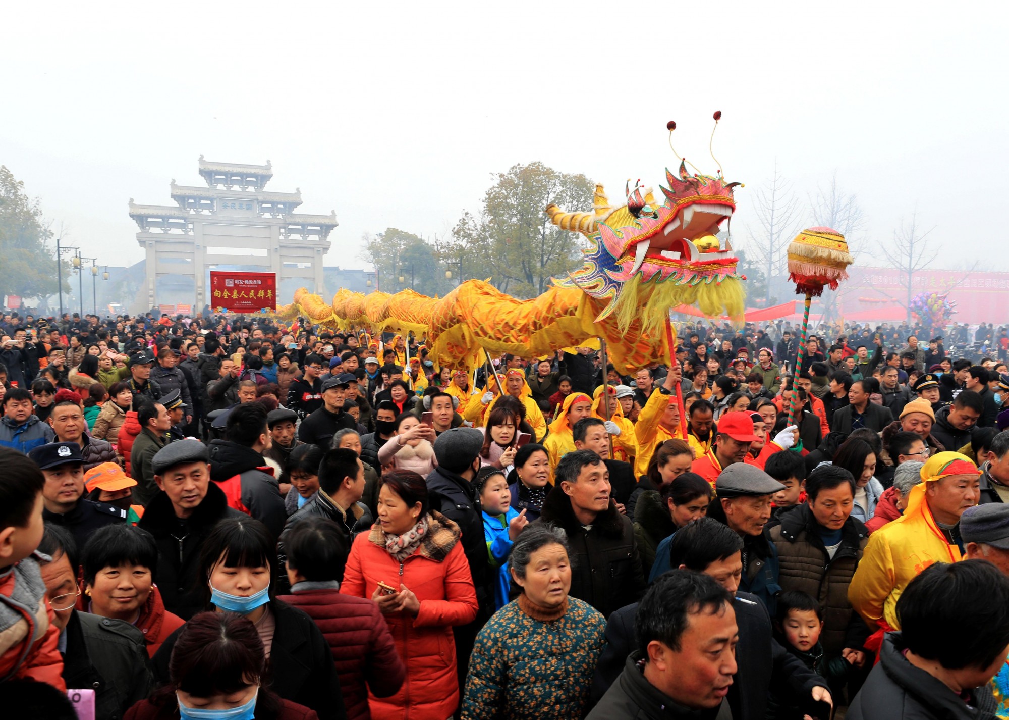 （图为镇花灯走太平  全椒县文化馆供图）