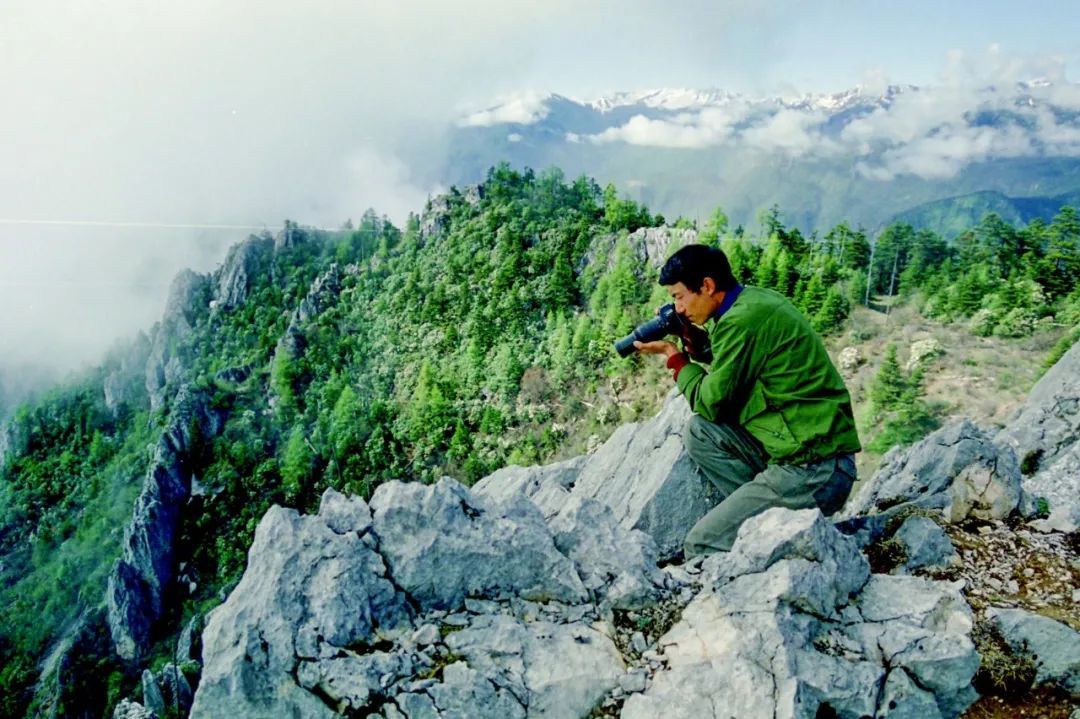 1993年 ，奚志农在云南白马雪山拍摄  