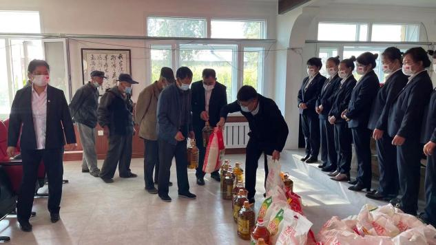 黑龙江省兰西县麦子家园团队扶贫济困献爱心