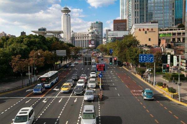 图怪兽_艾滋病零歧视医生蓝色简约公众号首图