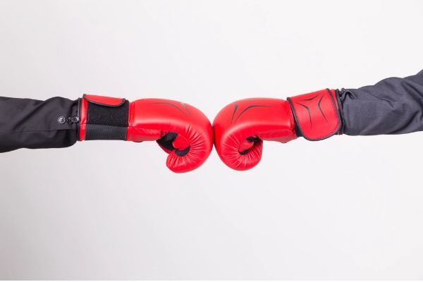 图怪兽_艾滋病零歧视医生蓝色简约公众号首图(1)